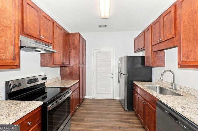 Foto del edificio - 8648 Thomas Ln