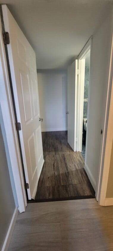 Primary Photo - 1078 W 42nd Pl
