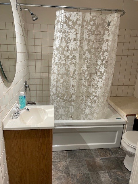 Bathroom - 4903 Terminal Dr