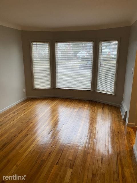 Building Photo - 3 br, 1.5 bath House - 15555 Ego Ave