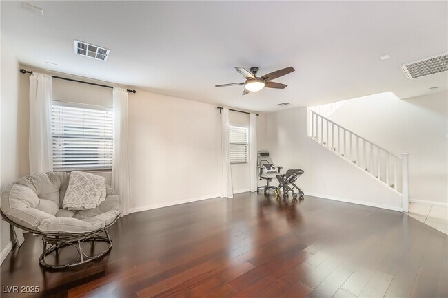 Foto del edificio - 6496 Chettle House Ln