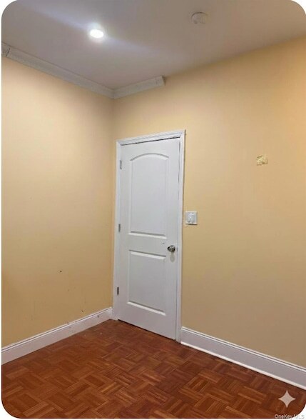 Foto del edificio - 35-58 71st St