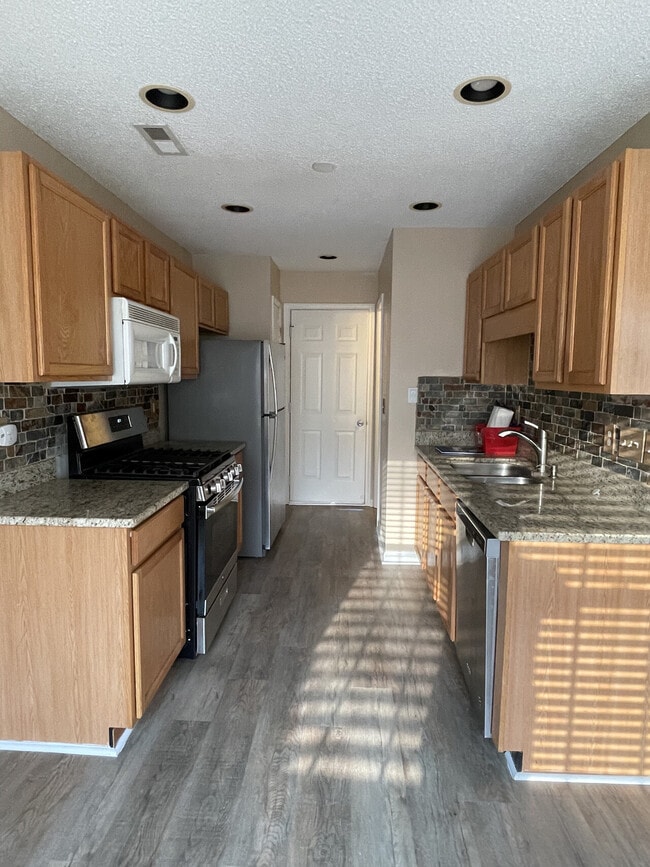 Building Photo - 9109 Shallcross