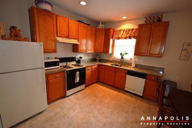 Building Photo - 261 tilden way