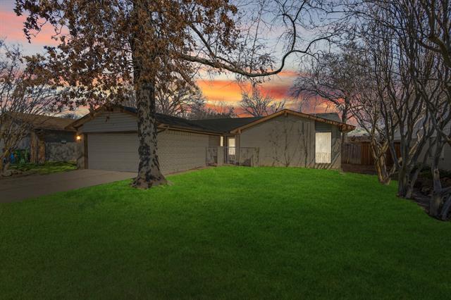 Building Photo - 827 Salem Trail