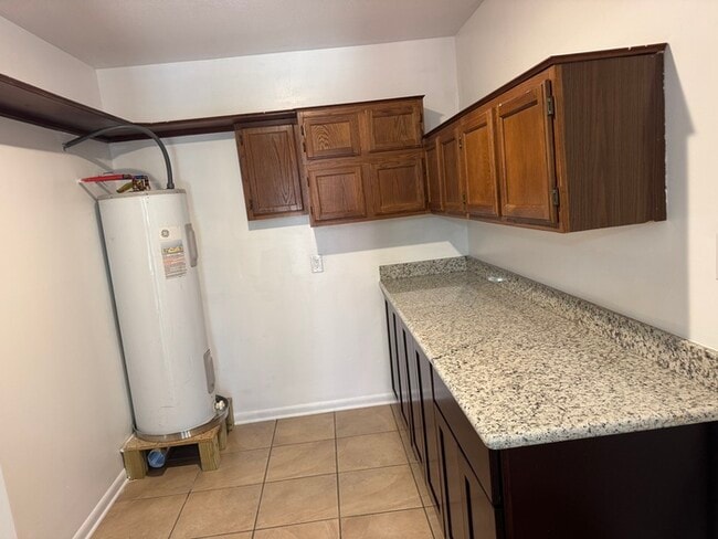 Building Photo - Beautiful 4/2 house in long Beach, MS