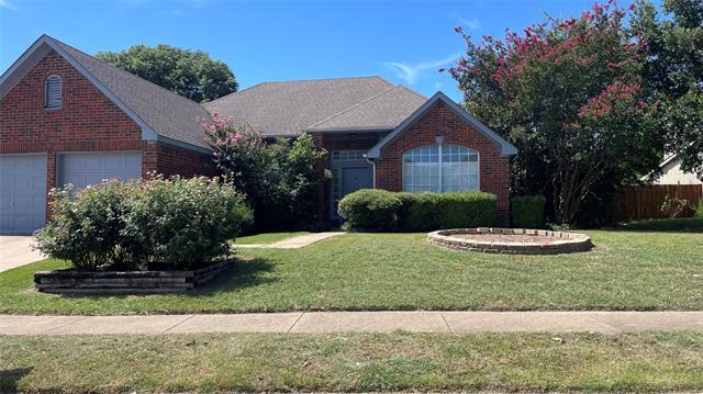Foto principal - 320 Pebblebrook Ln