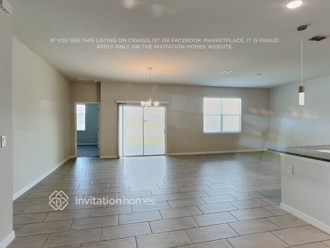 Foto del edificio - 1487 Grassland Ave