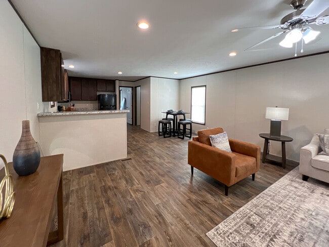 Living room - 615 San Rafael