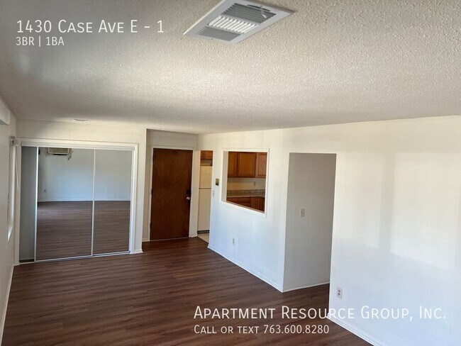 Foto del edificio - 1430 Case Ave E