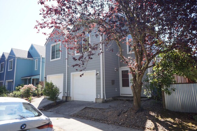 Foto del edificio - St Johns 3 bedroom 2 bathroom beauty!