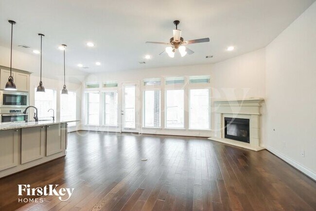 Foto del edificio - 3303 Allendale Park Ct
