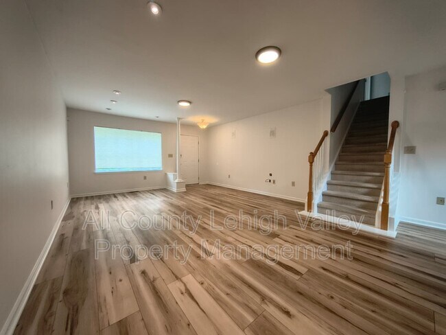 Foto del edificio - 2879 Hope Ridge Dr