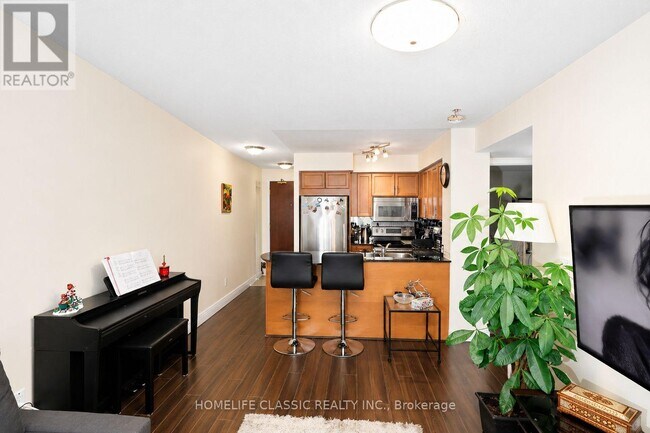 Building Photo - 18 Kenaston Gardens