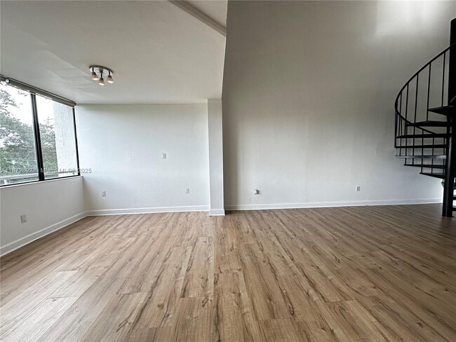 Foto del edificio - 8215 SW 152nd Ave