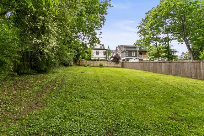 Building Photo - 145 A Kenner Ave