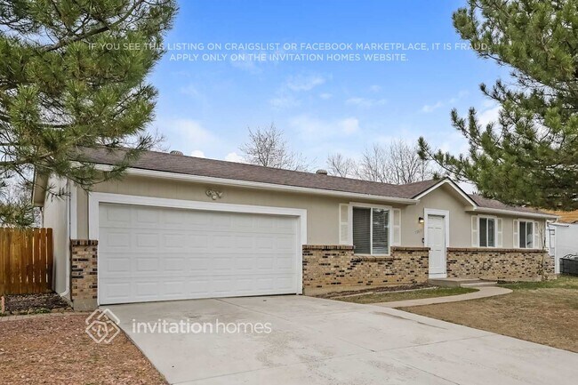 Foto del edificio - 10631 Queen St