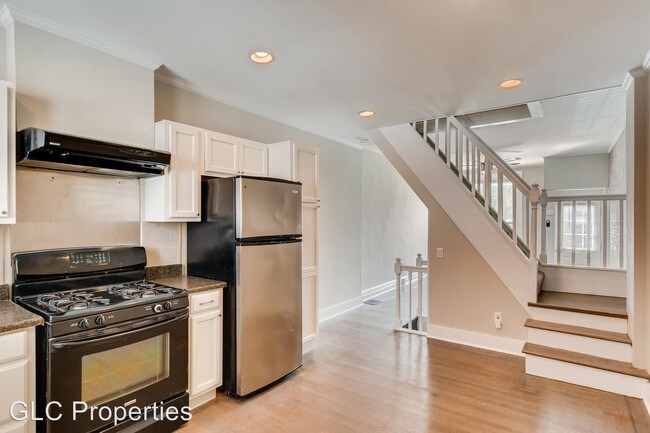 Building Photo - 2 br, 1.5 bath House - 309 S Clinton St