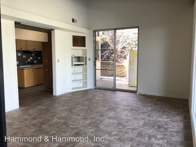 Building Photo - 16723 Alginet Pl