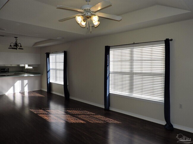 Foto del edificio - 1100 Sweetbriar St