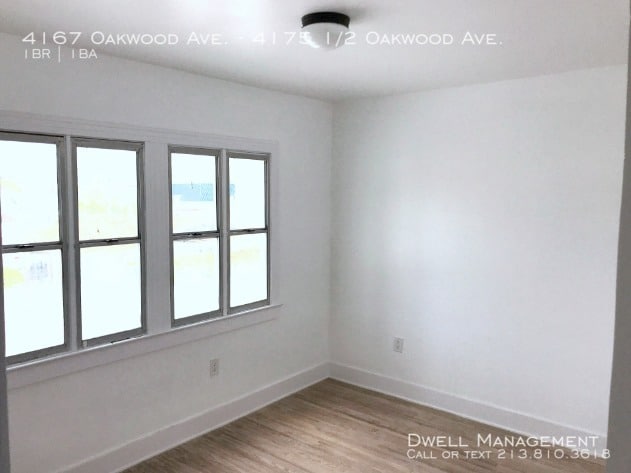 Foto del edificio - 4167 Oakwood Ave