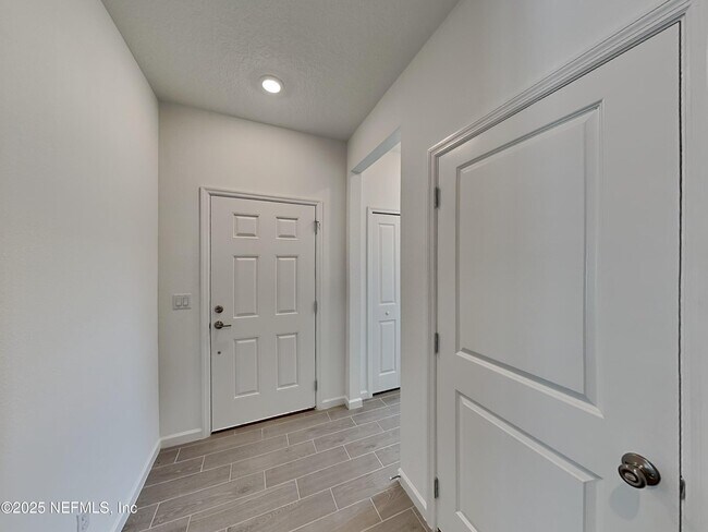 Foto del edificio - 2165 Windward Cay Ln