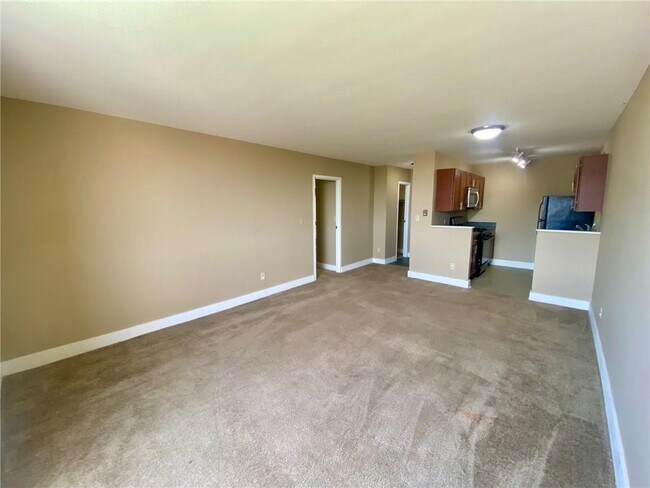Foto del edificio - 600 E 8th St