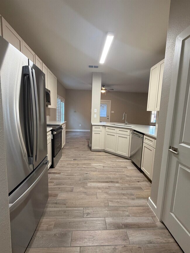 Foto del edificio - 3104 Quintero St