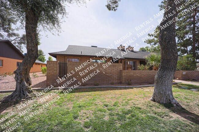 Building Photo - 3 Bed Condo in a quiet community