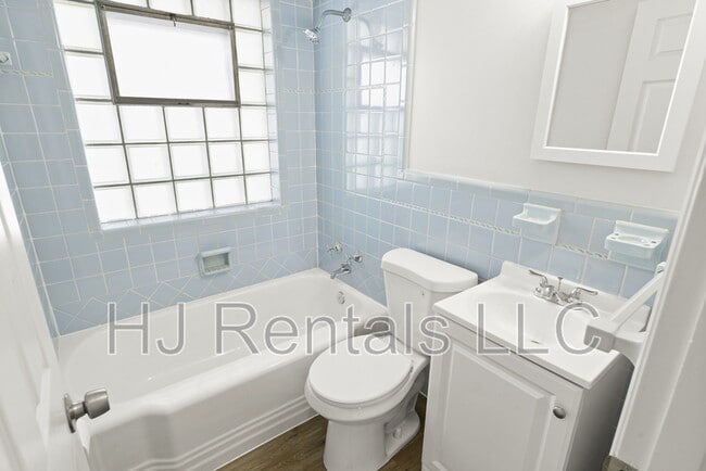 Foto del edificio - 9632 Cutler Dr