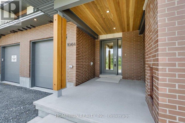 Building Photo - 1064 Kitigan Grove