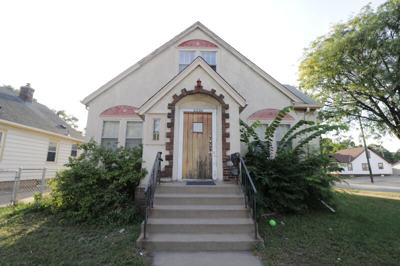 2226 University Ave NE Unit 2, Minneapolis, MN 55418 Apartment for