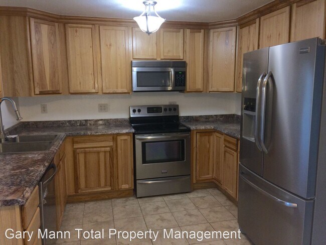 Building Photo - 4 br, 2 bath House - 1629 Wallace Street