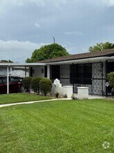 Building Photo - 17121 NW 44th Ave