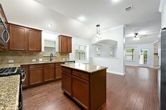 Building Photo - 116 Wolf Creek Way