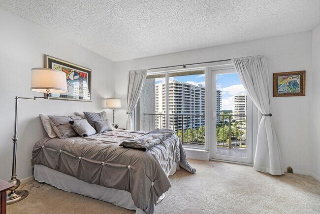 Foto del edificio - 4001 N Ocean Blvd