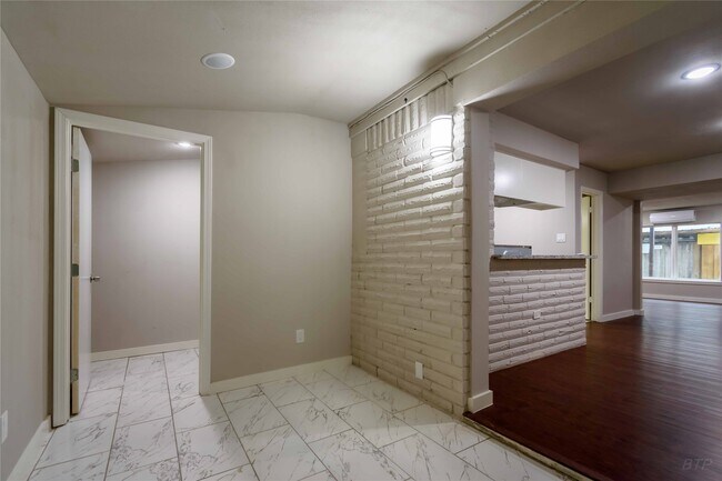 Foto del edificio - 11927 Beechnut St