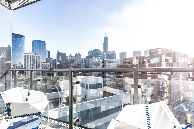 Foto del edificio - 740 W Randolph St