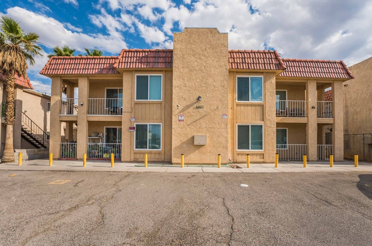 5303 Del Gado Dr Unit Del Gado Dr. 5303 B, Las Vegas, NV 89103