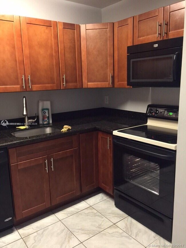 Foto del edificio - 3253 NW 102nd Terrace