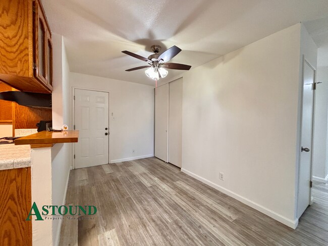 Foto del edificio - 2627 Prestwick Ave