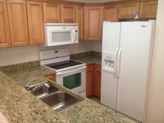 Foto del edificio - Quiet neighborhood close to Royal Park Plaza, theaters, shopping, restaurants, and UF