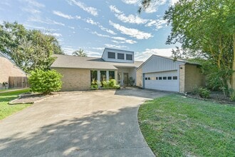 Building Photo - 11826 Cedar Pass Dr