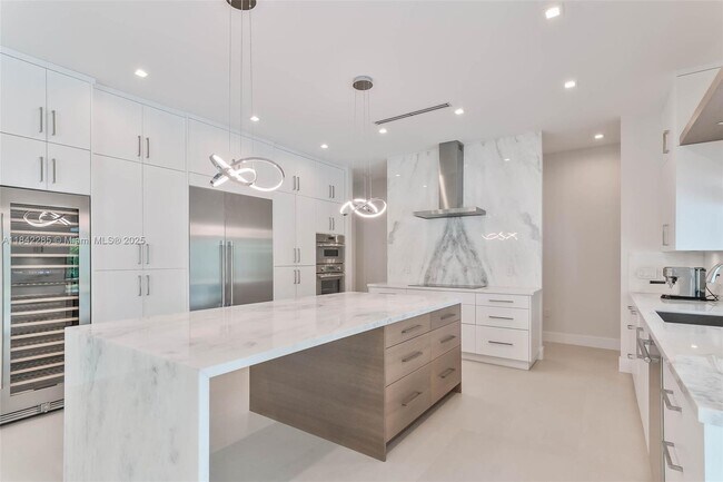 Building Photo - 7720 SW 130th St
