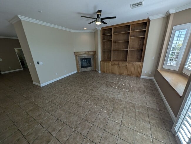 Building Photo - 9149 Tudor Park Pl