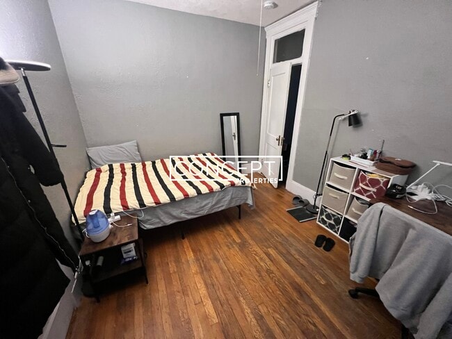 Foto del edificio - 463 Park Dr