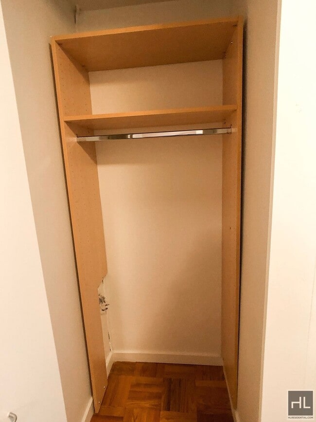 Building Photo - Fourth Avenue