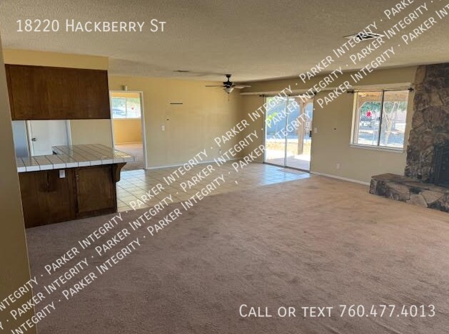Foto del edificio - 18220 Hackberry St