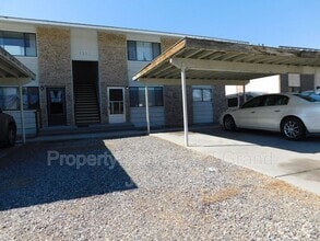 Building Photo - 477-32 1/8 32 1/8 Rd