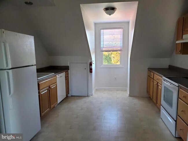 Building Photo - 48690-APT Trapp Rd